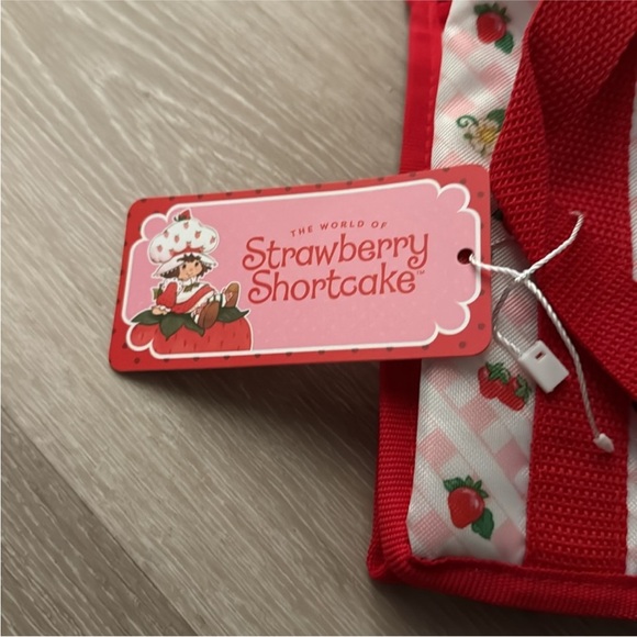 Strawberry Shortcake Insulated Lunch Bag NEW 🏷️ - Picture 5 of 5